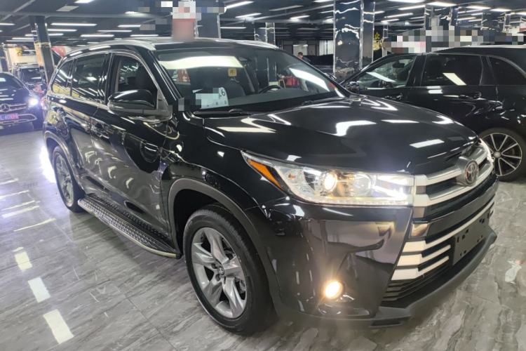 Used Toyota Highlander 2018 2.0T Two-Wheel Drive Luxury Edition 7 Seats China VI Standard Exterior 1