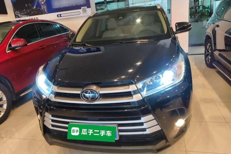 Used Toyota Highlander 2018 2.0T Four-Wheel Drive Knight Edition 7 Seats China VI Standard Exterior 1