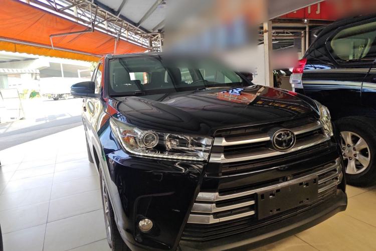 Used Toyota Highlander 2018 2.0T Four-Wheel Drive Luxury Version 7 Seats China VI Standard Exterior 1
