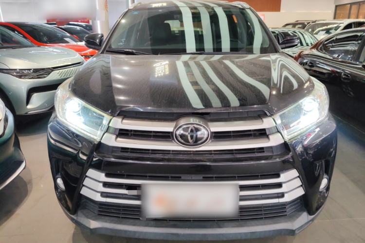 Used Toyota Highlander 2018 2.0T Four-Wheel Drive Luxury Version 7 Seats China VI Standard Exterior 1