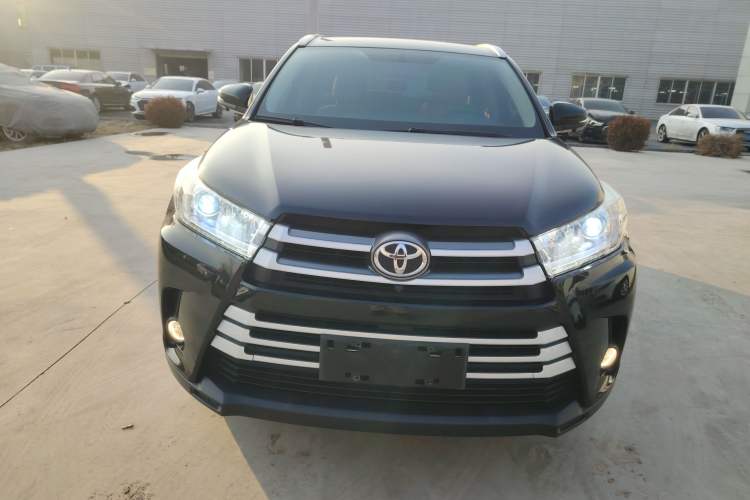 Used Toyota Highlander 2018 2.0T Two-Wheel Drive Elite Edition 7 Seats Emission Standard China V Exterior 1