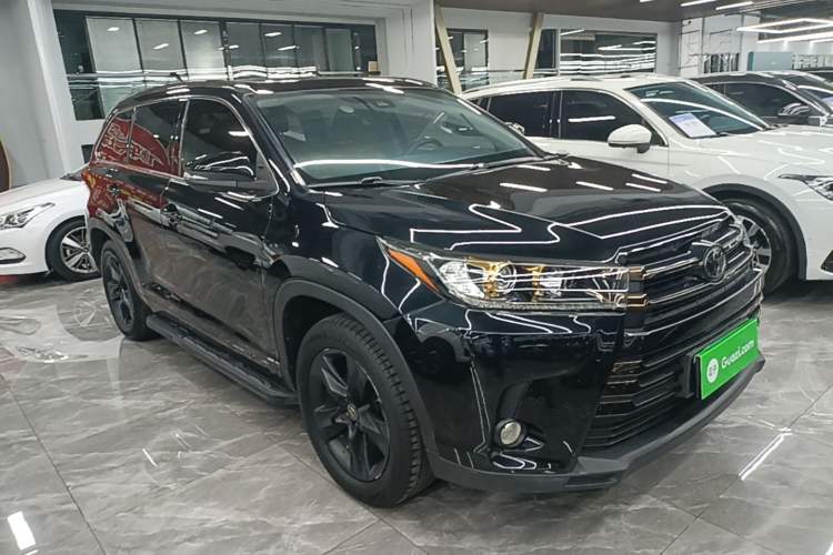 Used Toyota Highlander 2018 2.0T Four-Wheel Drive Knight Edition 7 Seats China VI Standard Exterior 1