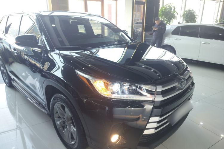 Used Toyota Highlander 2018 2.0T Four-Wheel Drive Luxury Version 7 Seats China VI Standard Exterior 1