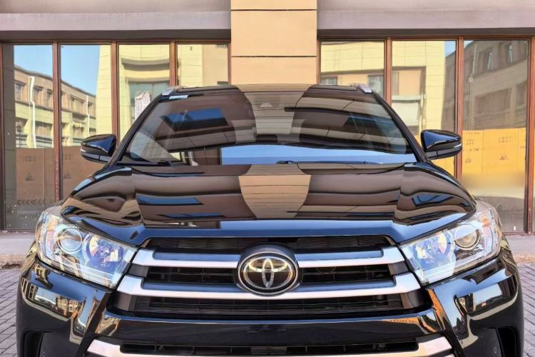 Used Toyota Highlander 2018 2.0T Four-Wheel Drive Luxury Version 7 Seats China VI Standard Exterior 1