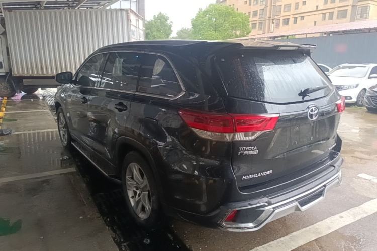 Used Toyota Highlander 2018 2.0T Four-Wheel Drive Prestige Version 7 Seats China V Emission Standard Exterior 2