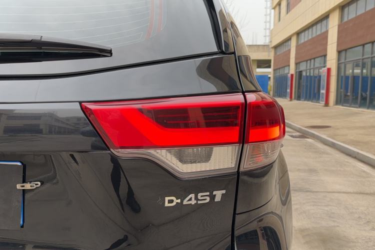 Used Toyota Highlander 2018 2.0T Two-Wheel Drive Elite Version 5 Seats China VI Standard Exterior 2