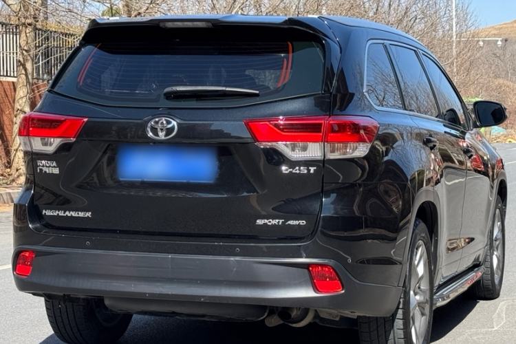 Used Toyota Highlander 2018 2.0T Four-Wheel Drive Luxury Edition 7 Seats China V Emission Standard Exterior 2