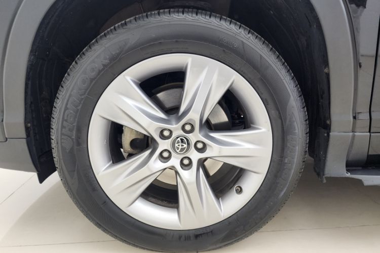 Used Toyota Highlander 2018 2.0T Four-Wheel Drive Luxury Version 7 Seats China VI Standard Exterior 2