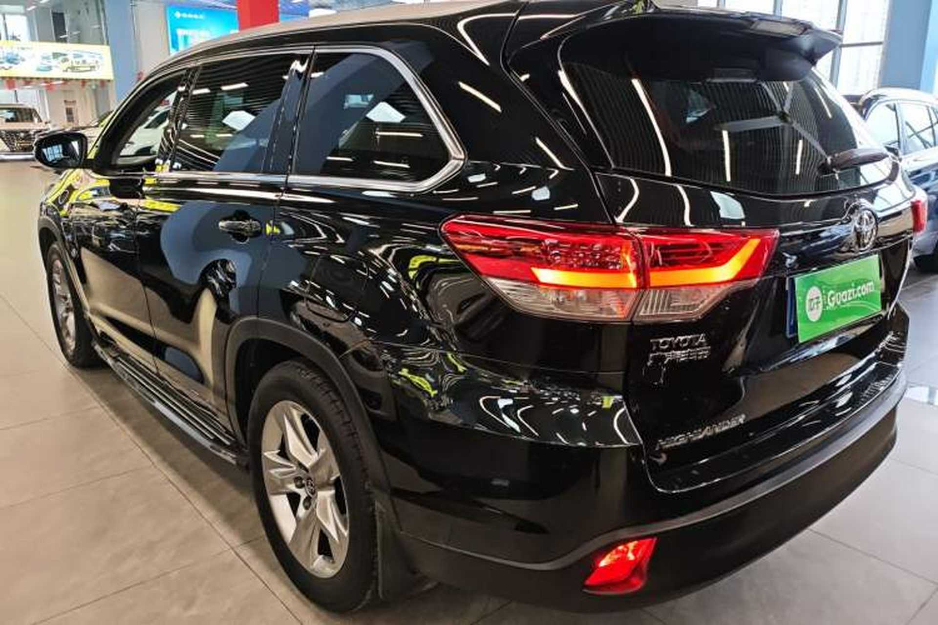 Used Toyota Highlander 2018 2.0T Four-Wheel Drive Luxury Edition 7 Seats China V Emission Standard Exterior 2