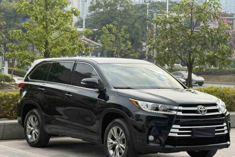 Used Toyota Highlander 2018 2.0T Two-Wheel Drive Elite Edition 5 Seats Emission Standard China V Exterior 2
