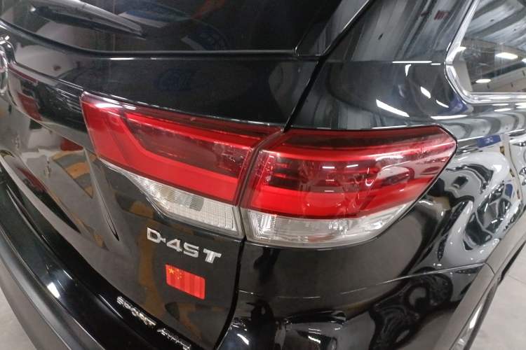 Used Toyota Highlander 2018 2.0T Four-Wheel Drive Luxury Version 7 Seats China VI Standard Exterior 2