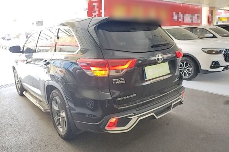 Used Toyota Highlander 2018 2.0T Four-Wheel Drive Luxury Edition 7 Seats China V Emission Standard Exterior 2