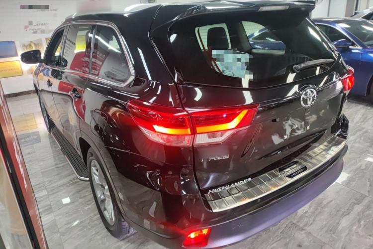 Used Toyota Highlander 2018 2.0T Two-Wheel Drive Luxury Edition 7 Seats China VI Standard Exterior 2