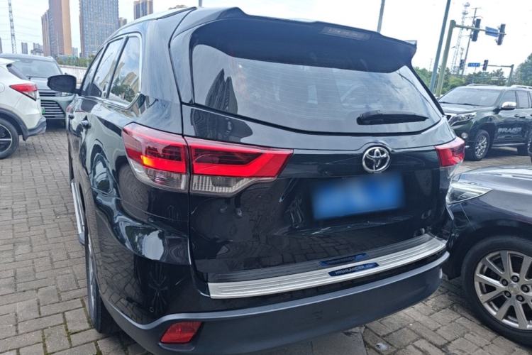 Used Toyota Highlander 2018 2.0T Two-Wheel Drive Elite Version 5 Seats China VI Standard Exterior 2