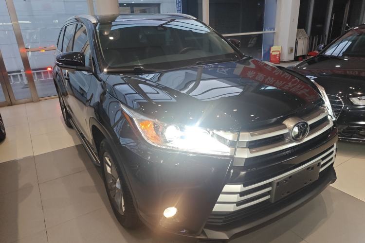 Used Toyota Highlander 2018 2.0T Two-Wheel Drive Luxury Edition 7 Seats China VI Standard Exterior 2