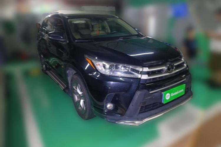 Used Toyota Highlander 2018 2.0T Four-Wheel Drive Luxury Edition 7 Seats China V Emission Standard Exterior 2