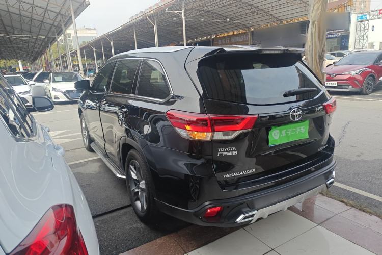 Used Toyota Highlander 2018 2.0T Four-Wheel Drive Luxury Edition 7 Seats China V Emission Standard Exterior 2