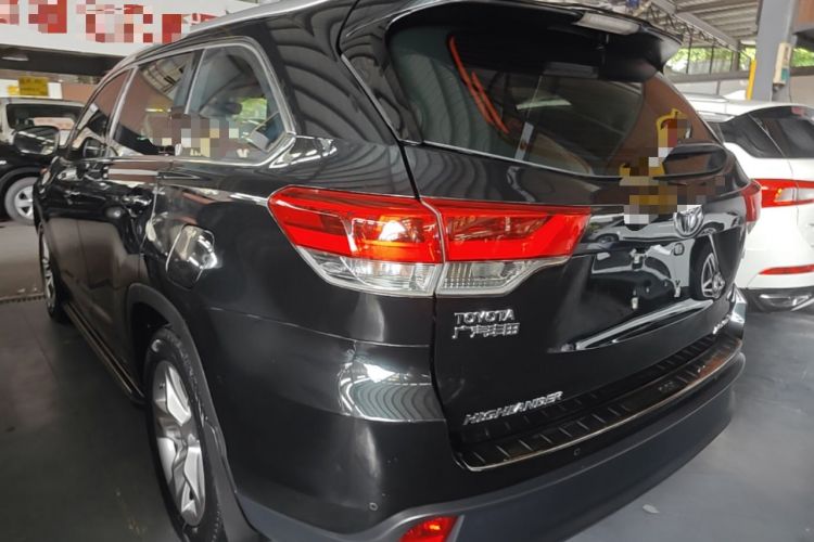 Used Toyota Highlander 2018 2.0T Four-Wheel Drive Luxury Version 7 Seats China VI Standard Exterior 2