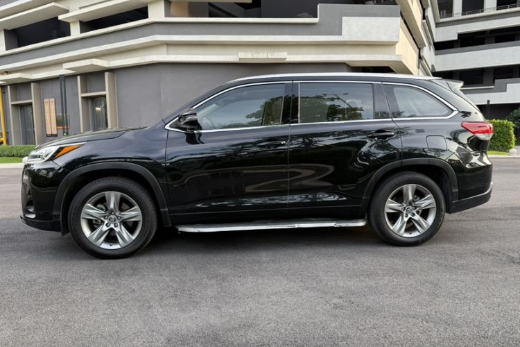 Used Toyota Highlander 2018 2.0T Four-Wheel Drive Luxury Version 7 Seats China VI Standard Exterior 2