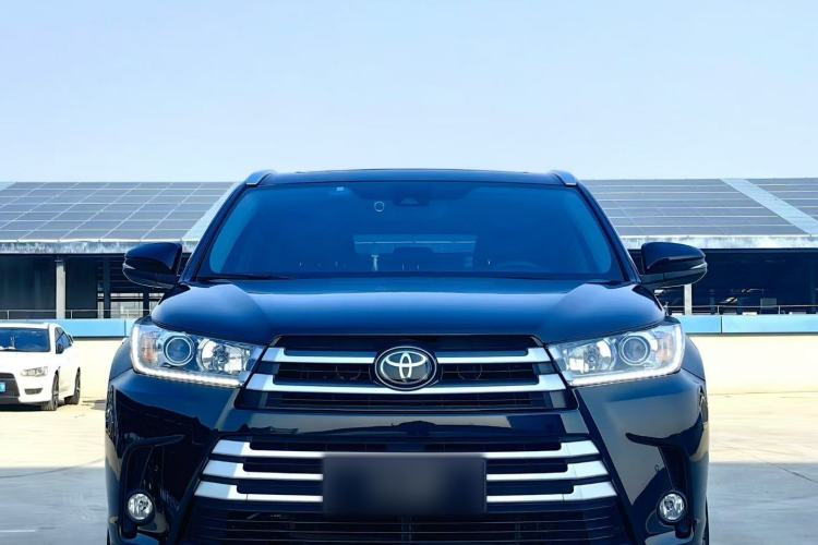 Used Toyota Highlander 2018 2.0T Four-Wheel Drive Luxury Edition 7 Seats China V Emission Standard Exterior 2