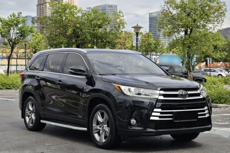 Used Toyota Highlander 2018 2.0T Two-Wheel Drive Luxury Edition 7 Seats China VI Standard Exterior 2