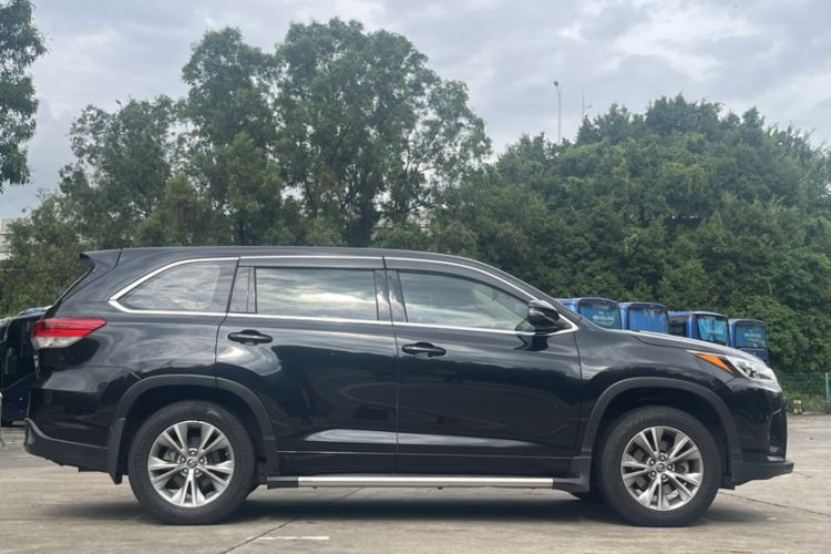 Used Toyota Highlander 2018 2.0T Two-Wheel Drive Elite Edition 7 Seats China VI Standard Exterior 2