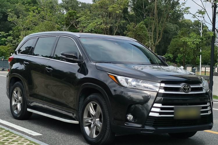 Used Toyota Highlander 2018 2.0T Four-Wheel Drive Luxury Version 7 Seats China VI Standard Exterior 3
