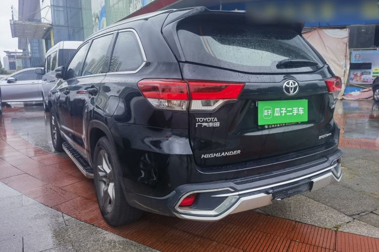 Used Toyota Highlander 2018 2.0T Four-Wheel Drive Luxury Edition 7 Seats China V Emission Standard Exterior 3