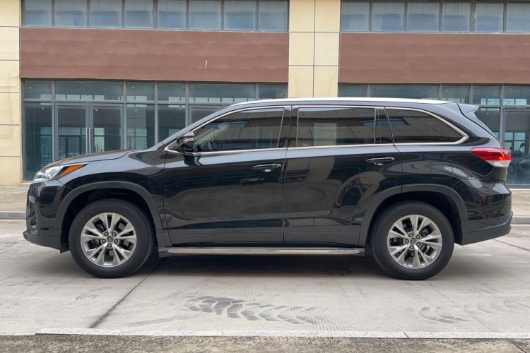 Used Toyota Highlander 2018 2.0T Two-Wheel Drive Elite Version 5 Seats China VI Standard Exterior 3