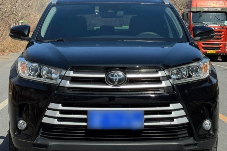 Used Toyota Highlander 2018 2.0T Four-Wheel Drive Luxury Edition 7 Seats China V Emission Standard Exterior 3