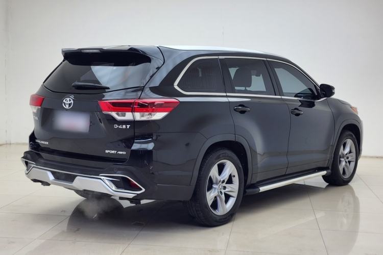 Used Toyota Highlander 2018 2.0T Four-Wheel Drive Luxury Version 7 Seats China VI Standard Exterior 3