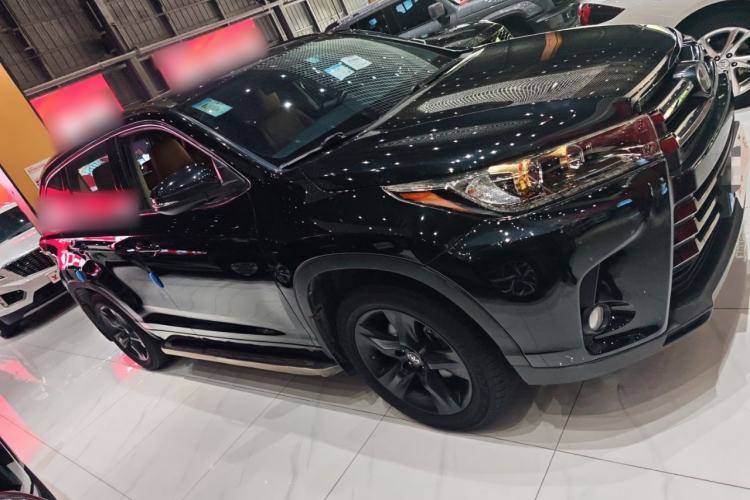 Used Toyota Highlander 2018 2.0T Four-Wheel Drive Knight Edition 7 Seats China VI Standard Exterior 3