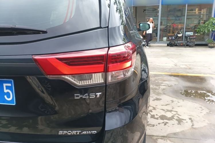 Used Toyota Highlander 2018 2.0T Four-Wheel Drive Luxury Version 7 Seats China VI Standard Exterior 3