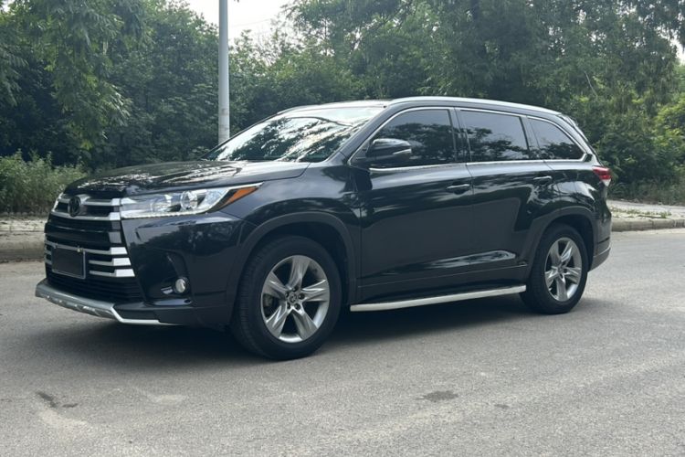 Used Toyota Highlander 2018 2.0T Four-Wheel Drive Luxury Version 7 Seats China VI Standard Exterior 3