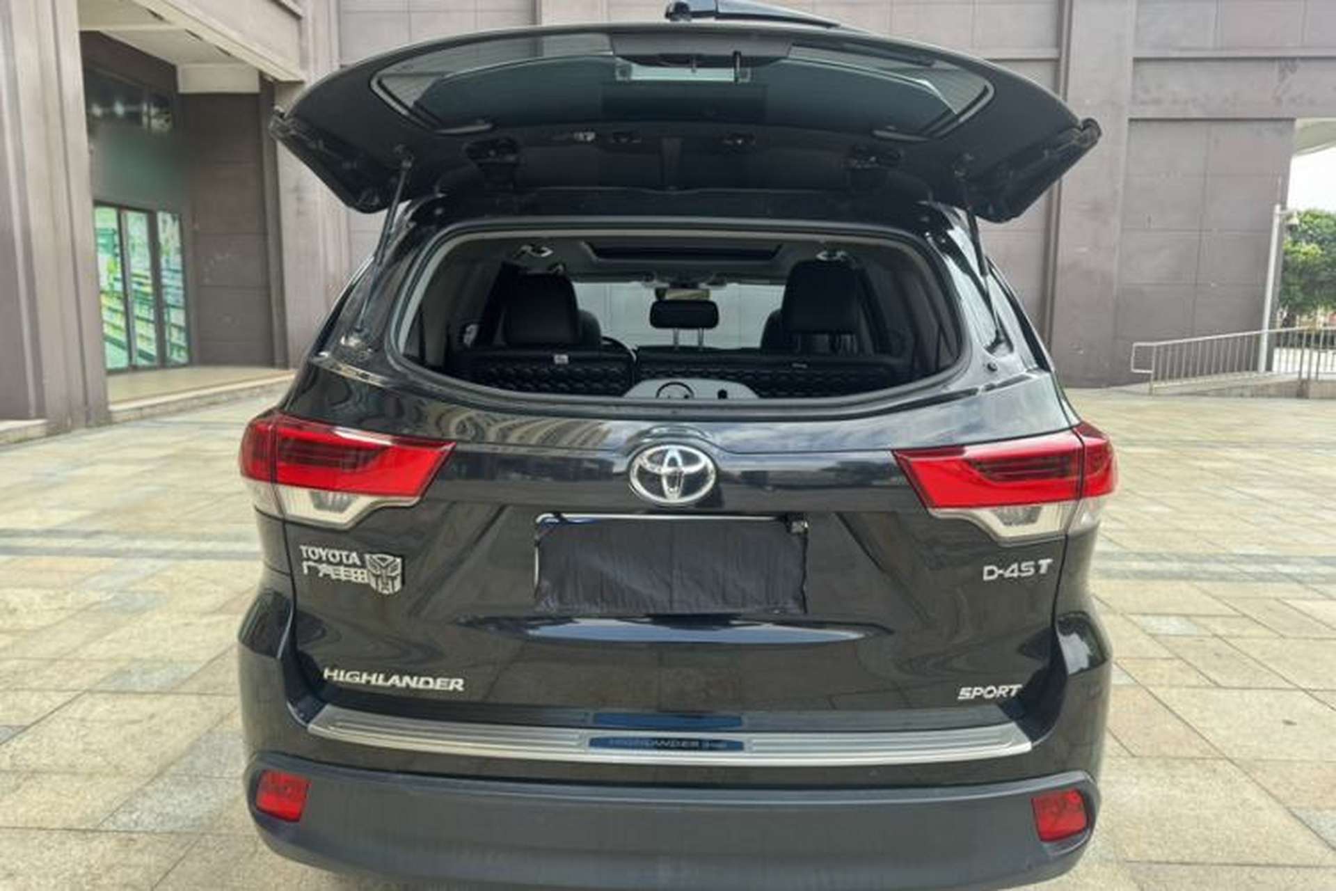 Used Toyota Highlander 2018 2.0T Two-Wheel Drive Prestige Edition 7 Seats China VI Standard Exterior 3