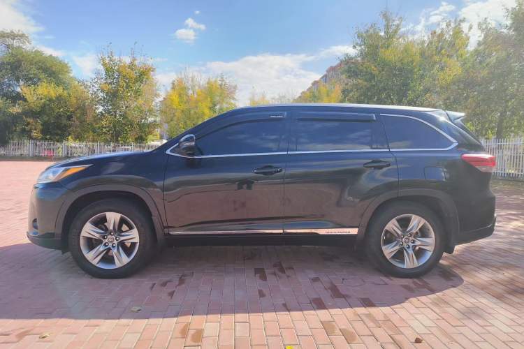 Used Toyota Highlander 2018 2.0T Four-Wheel Drive Prestige Version 7 Seats China VI Standard Exterior 3
