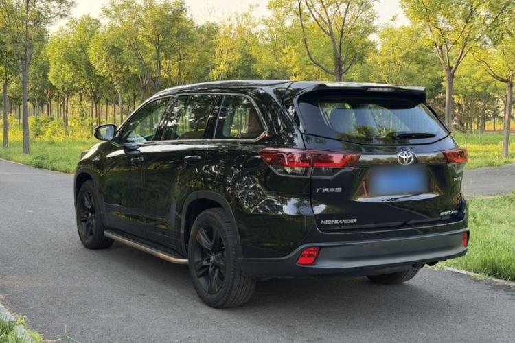 Used Toyota Highlander 2018 2.0T Four-Wheel Drive Knight Edition 7 Seats China VI Standard Exterior 3