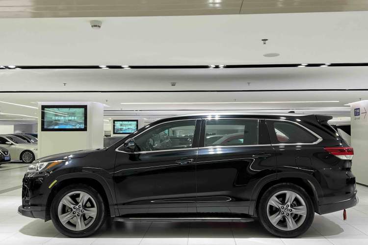 Used Toyota Highlander 2018 2.0T Four-Wheel Drive Ultimate Edition 7-Seater Emission Standard China V Exterior 3