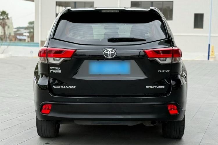 Used Toyota Highlander 2018 2.0T Four-Wheel Drive Luxury Edition 7 Seats China V Emission Standard Exterior 3