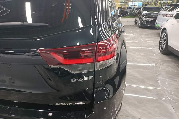 Used Toyota Highlander 2018 2.0T Four-Wheel Drive Knight Edition 7 Seats China VI Standard Exterior 3