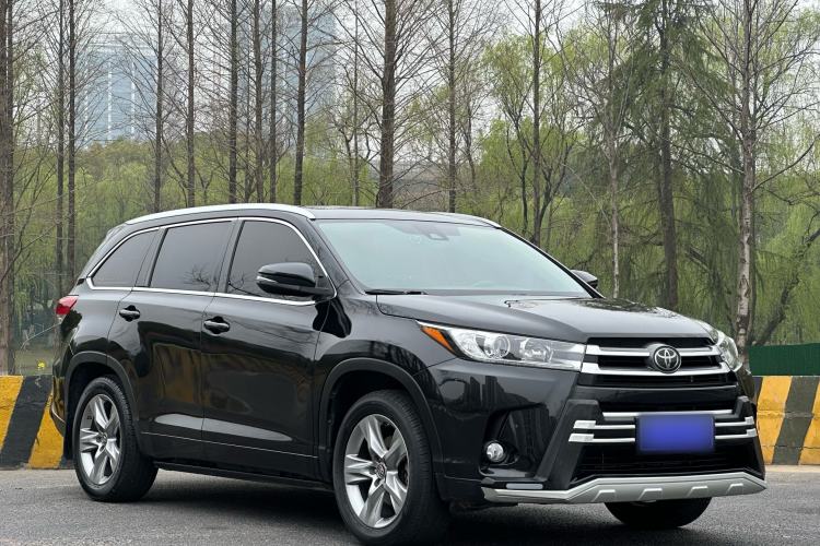Used Toyota Highlander 2018 2.0T Four-Wheel Drive Luxury Version 7 Seats China VI Standard Exterior 3