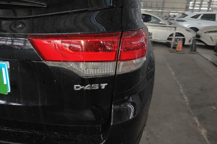 Used Toyota Highlander 2018 2.0T Two-Wheel Drive Elite Version 5 Seats China VI Standard Exterior 3