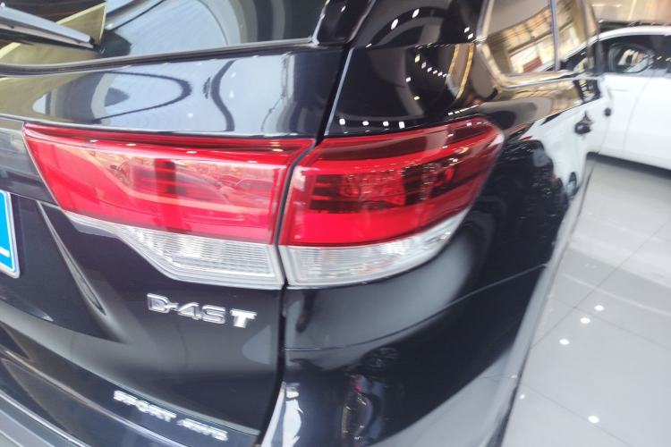 Used Toyota Highlander 2018 2.0T Four-Wheel Drive Luxury Version 7 Seats China VI Standard Exterior 3