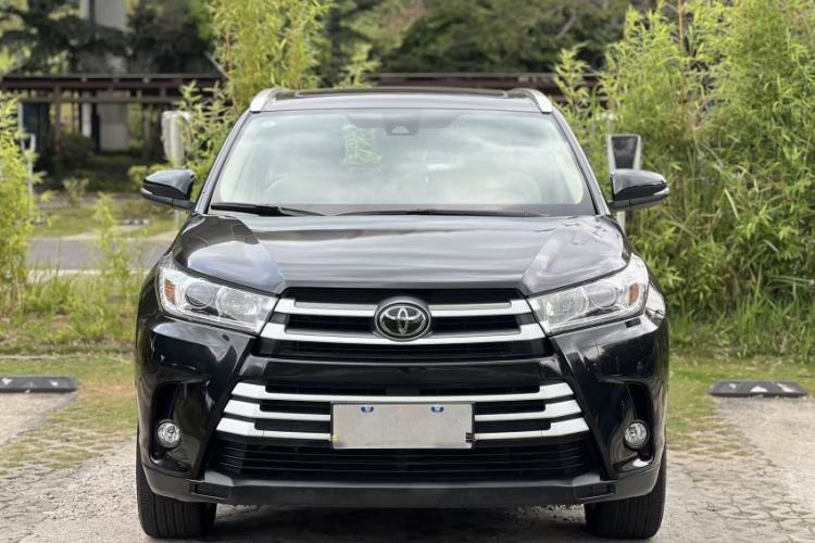 Used Toyota Highlander 2018 2.0T Four-Wheel Drive Luxury Version 7 Seats China VI Standard Exterior 3