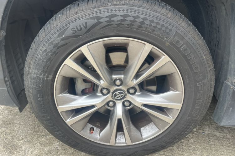 Used Toyota Highlander 2018 2.0T Two-Wheel Drive Elite Edition 7 Seats China VI Standard Exterior 3