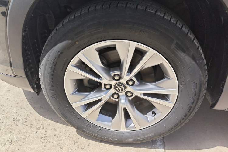 Used Toyota Highlander 2018 2.0T Four-Wheel Drive Elite Edition 7 Seats China V Standard Exterior 4