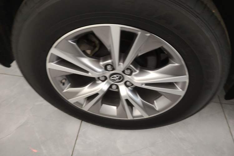 Used Toyota Highlander 2018 2.0T Two-Wheel Drive Elite Version 5 Seats China VI Standard Exterior 4
