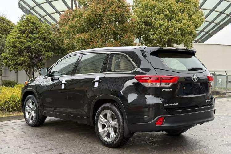 Used Toyota Highlander 2018 2.0T Four-Wheel Drive Luxury Version 7 Seats China VI Standard Exterior 4