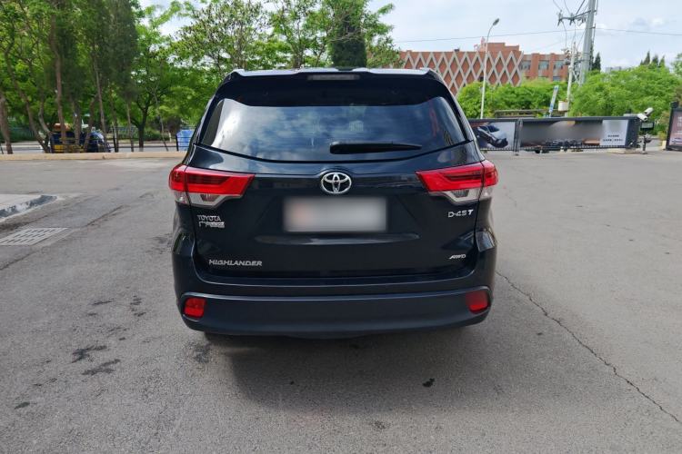 Used Toyota Highlander 2018 2.0T Two-Wheel Drive Elite Edition 7 Seats China VI Standard Exterior 4