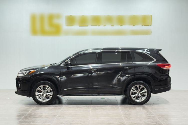 Used Toyota Highlander 2018 2.0T Two-Wheel Drive Elite Version 5 Seats China VI Standard Exterior 4